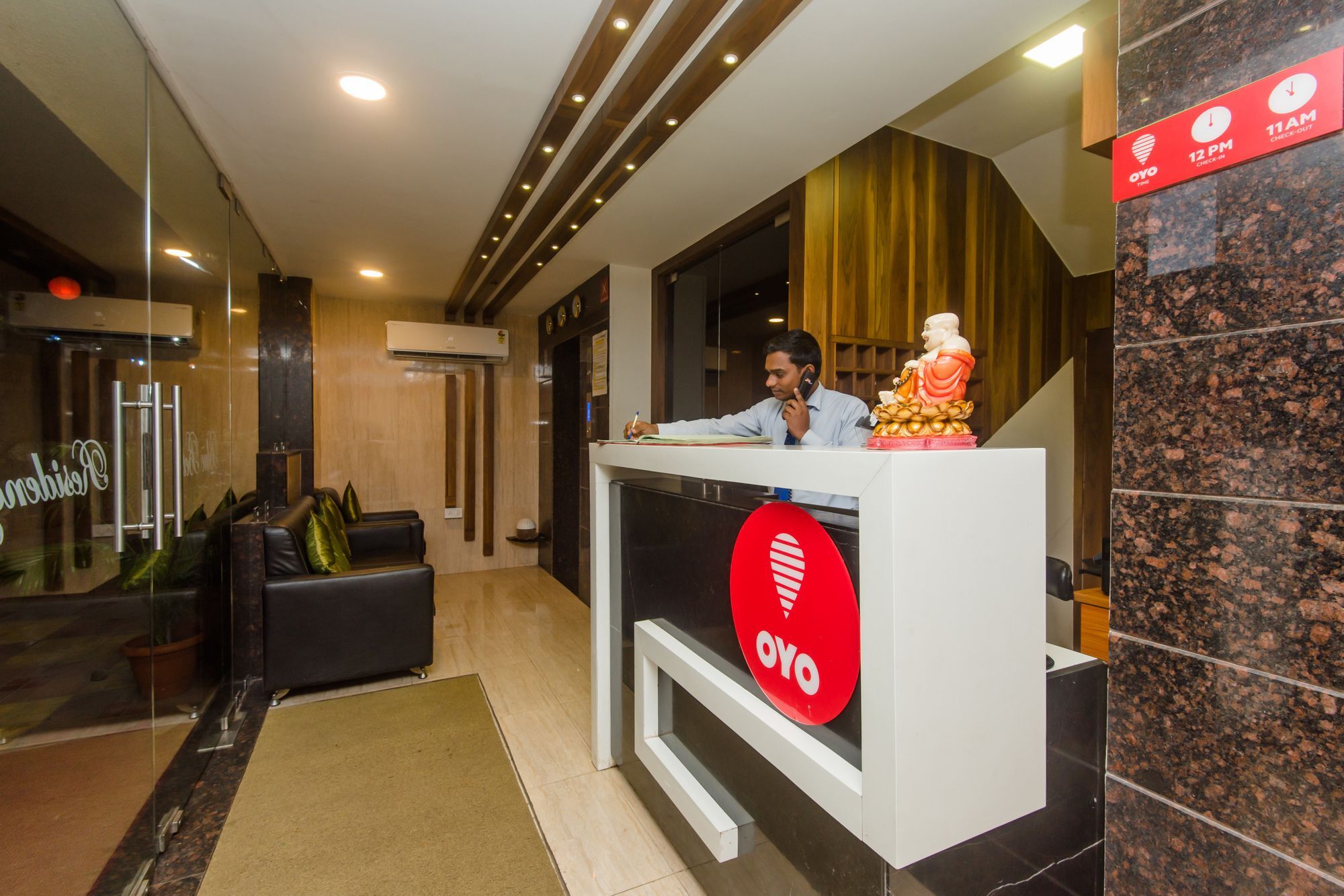 Oyo 11441 Hotel Blue Bells Residency ムンバイ エクステリア 写真