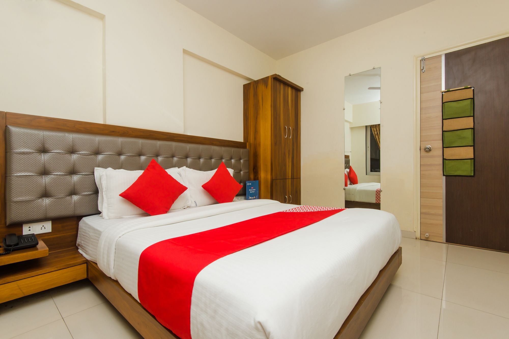 Oyo 11441 Hotel Blue Bells Residency ムンバイ エクステリア 写真